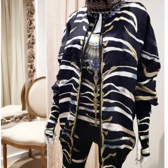 Camilla Yoga Jacket with Crystals - Picture 2 of 5